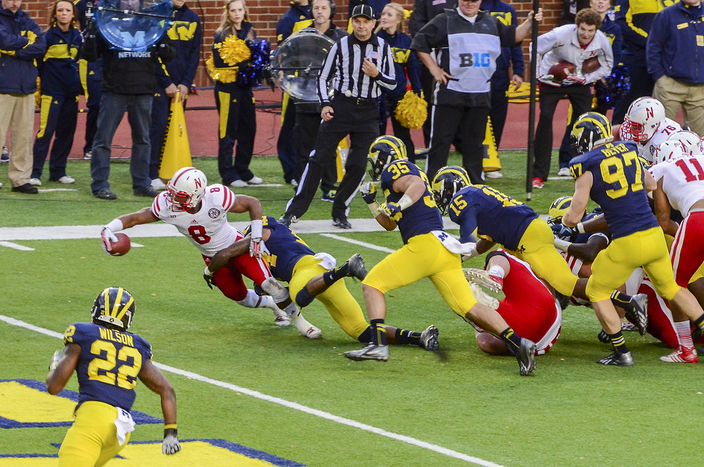 来者不善，柔佛新山马来超9场全胜，打入48球仅丢3球